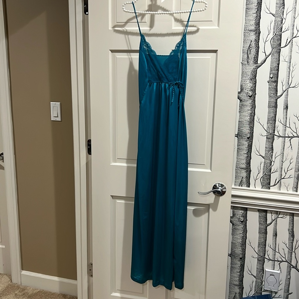 VINTAGE GILEAD TEAL V NECK LACE SWEEP LINGERIE DRESS MAXI DRESS-SIZE MEDIUM